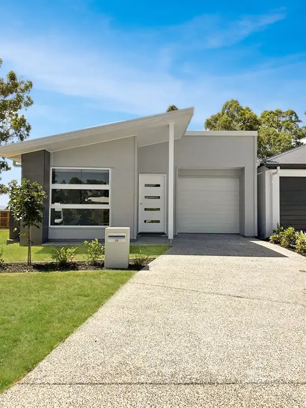 Stylish Four Bedroom Home in a Prime Richlands Location