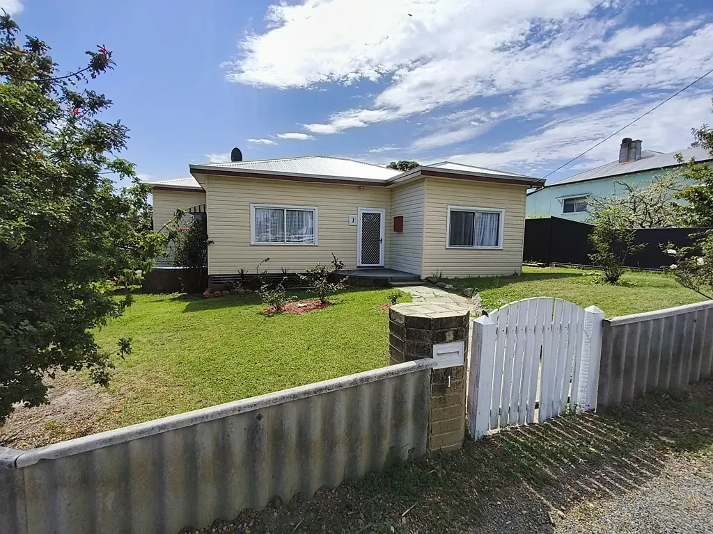Mount Barker 3બેડરૂમ CHARACTER HOME - MOVE STRAIGHT IN