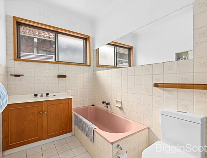 24 Mitchell St, Blackburn North, Inner East Melbourne, 3 Kuwarto, 1 Banyo, House
