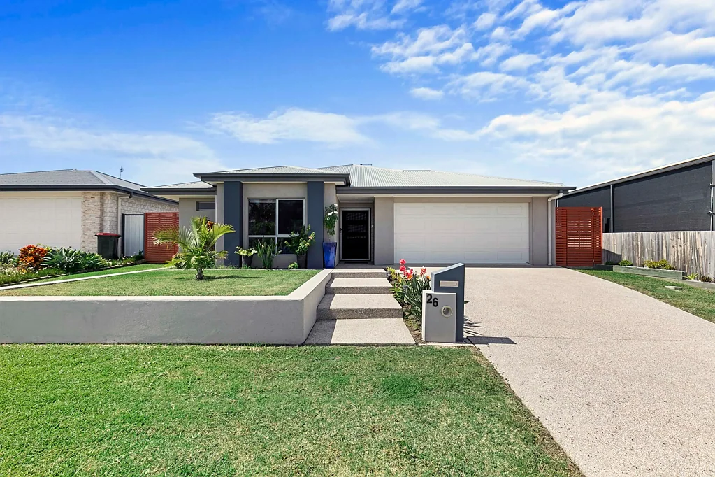 26 Oceanblue Boulevard, Pialba, QLD 4655