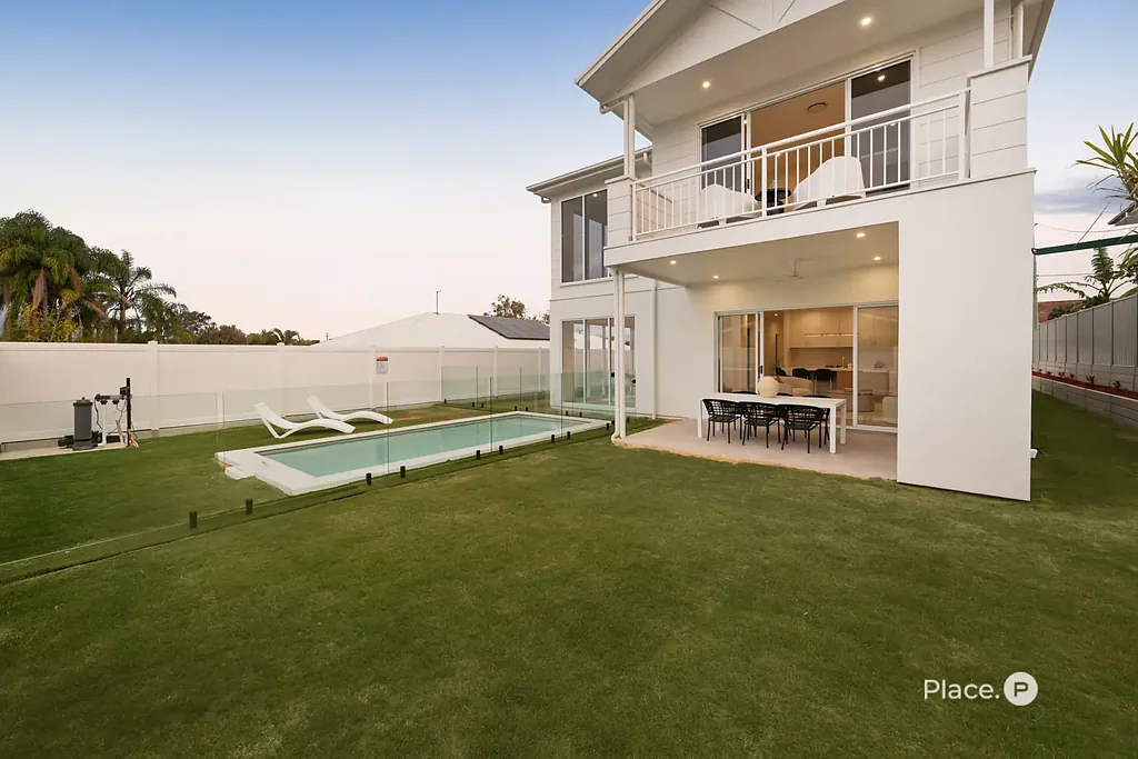 Camp Hill 5Kwarto Auction onsite | Saturday 24th October at 2pm
