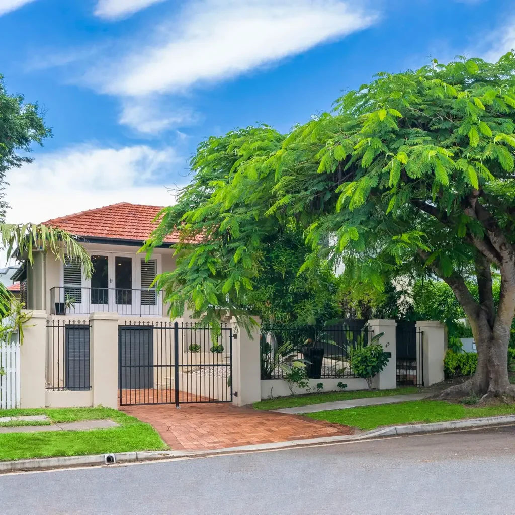 Perfectly positioned home in Ascot State School Location