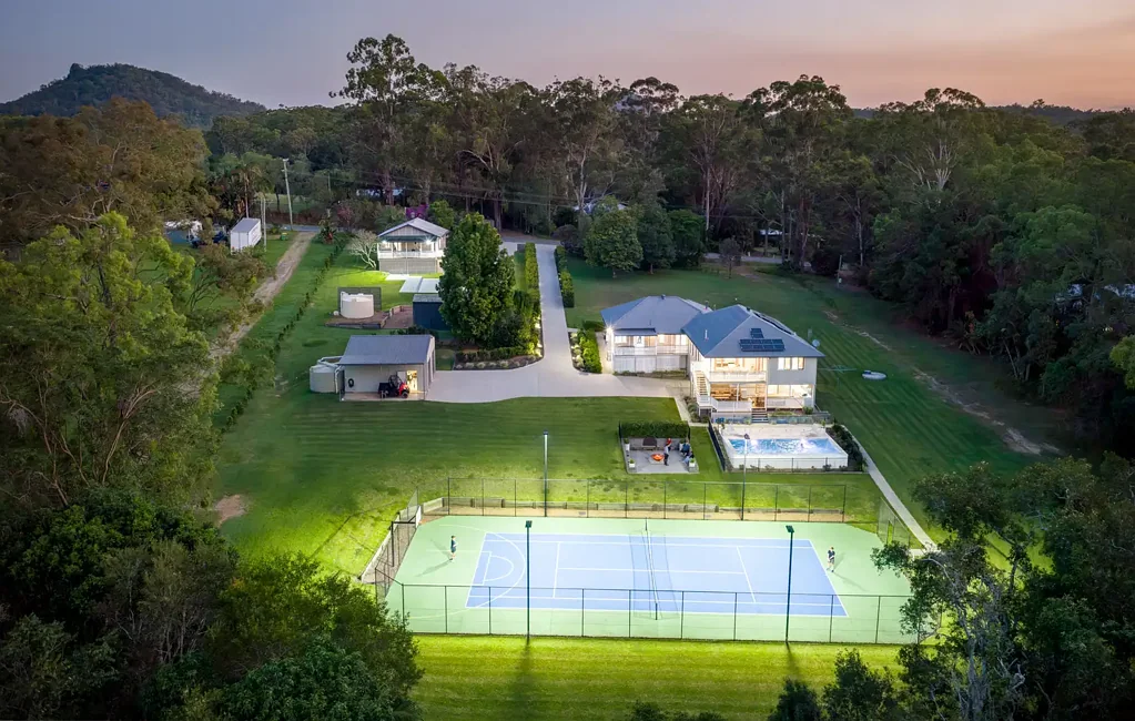 Glass House Mountains 7房  Where lifestyle meets legacy, a Glass House Mountains estate