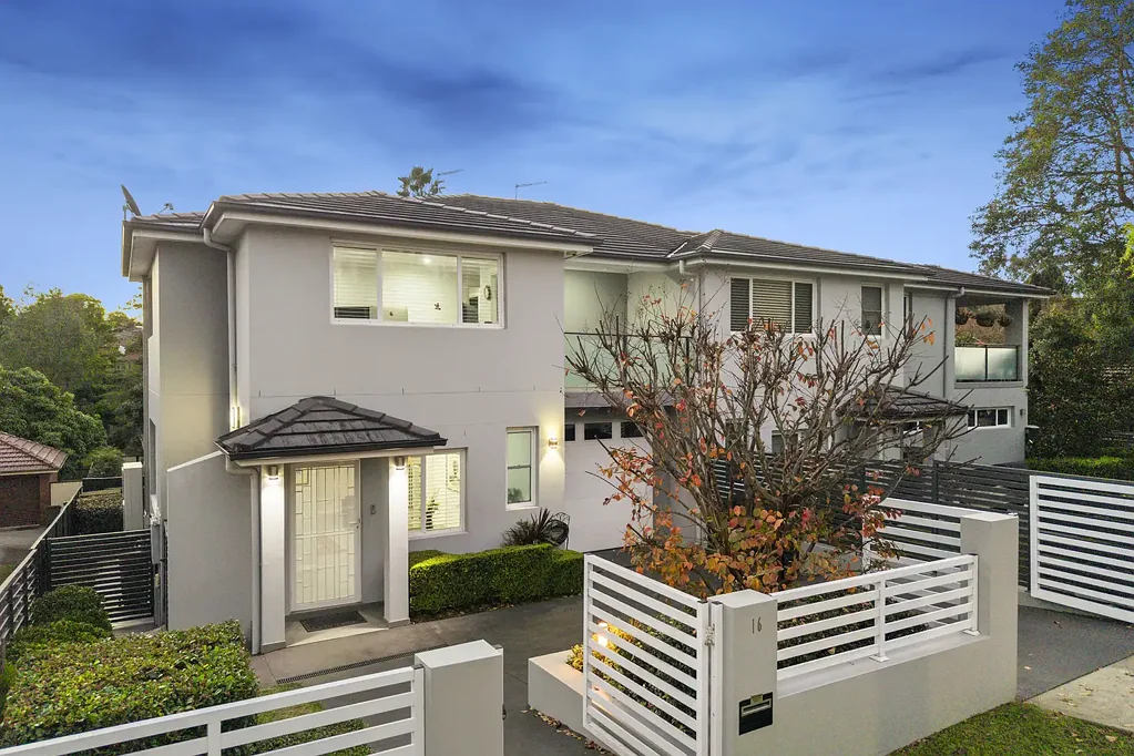 West Ryde 4Kwarto Architecturally Designed | Ultra-Convenient Location | Just 10 Years Young | Distinctive Features Throughout | Welcome Home…