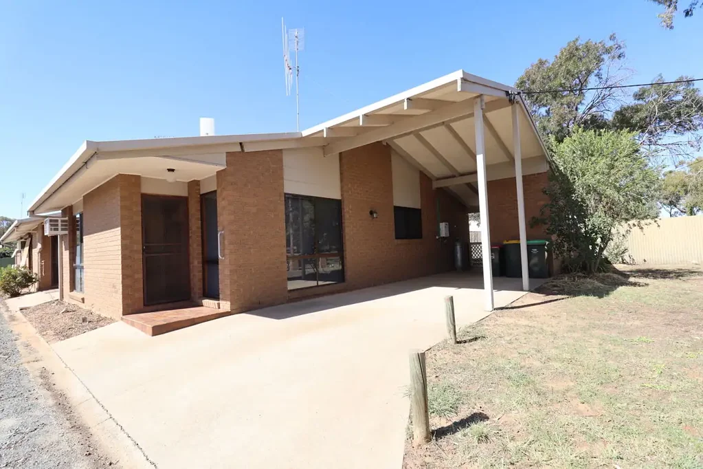 Mathoura 2 Bedroom Immaculate two bedroom unit
