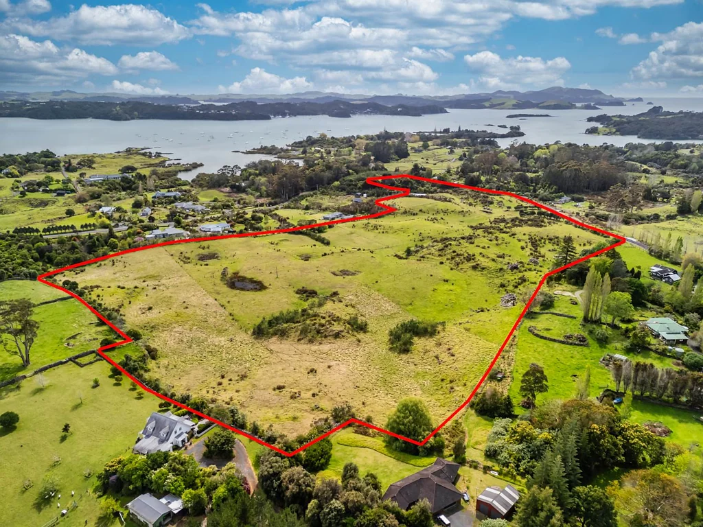 Kerikeri Exceptional 13ha Block With Subdivision Potential
