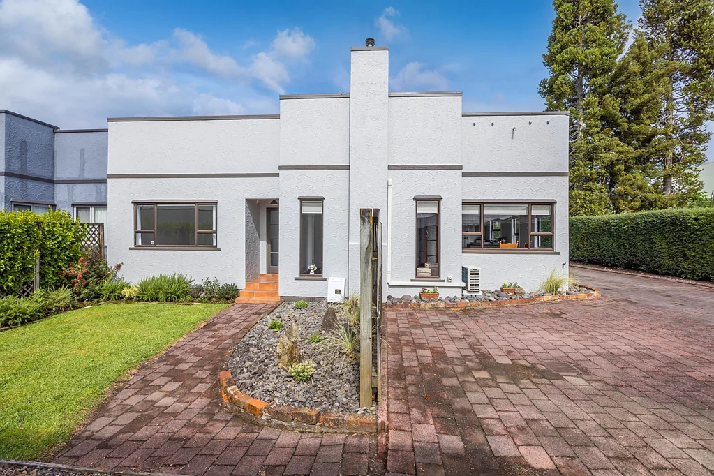 Te Awamutu 2 Slaapkamer Art Deco Treasure