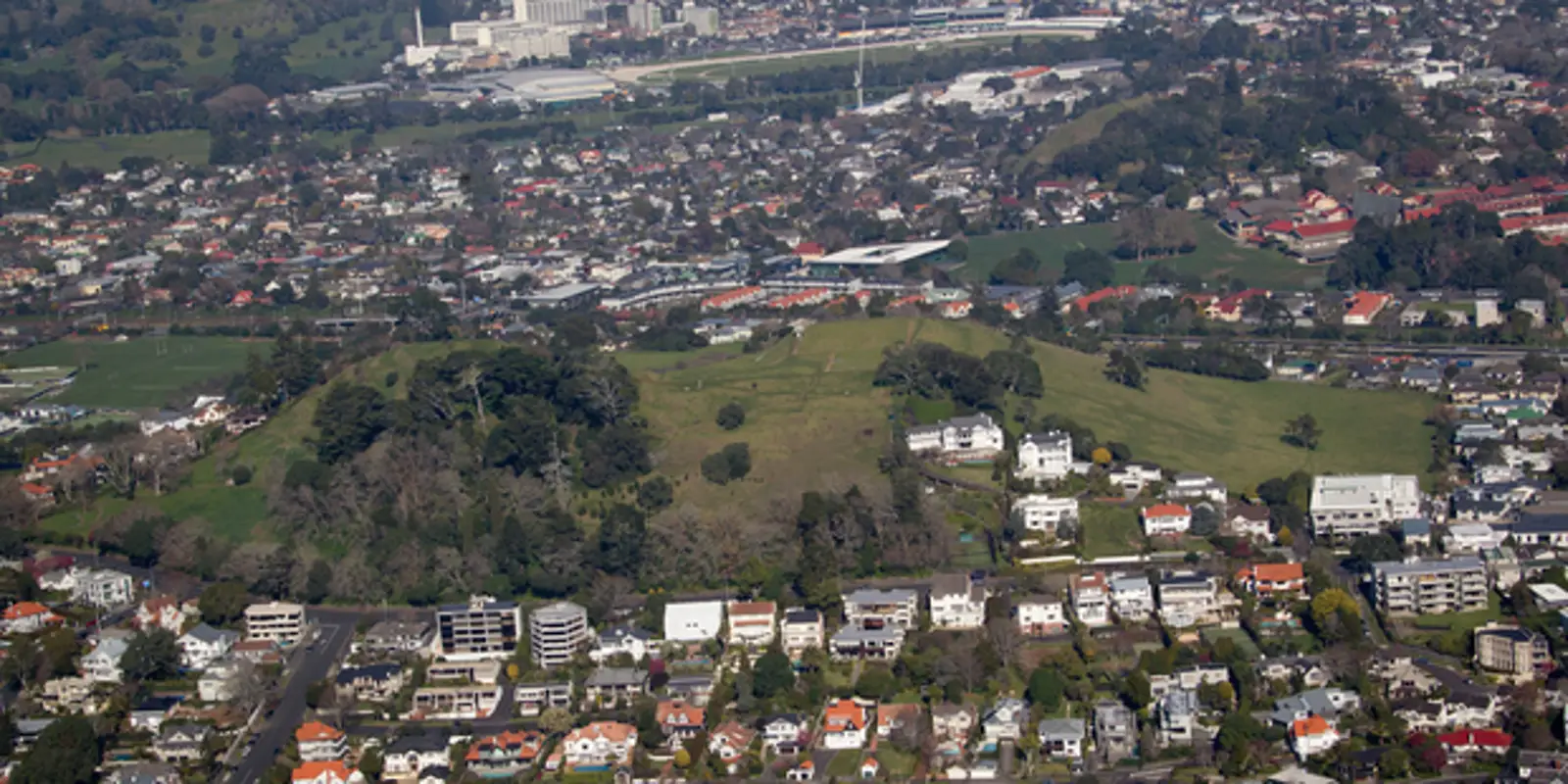 房地产专家建议首次置业者：寻找热门小区附近的价格洼地