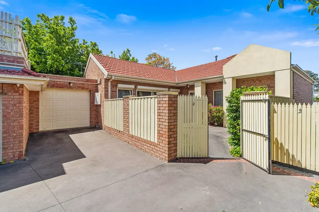 2/7 Mena Street, Frankston, VIC 3199