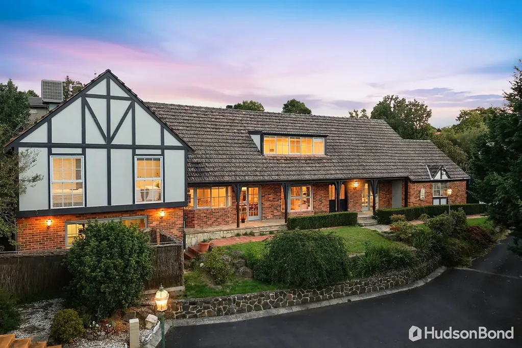 Refined Family Living with Poolside Entertaining in a Prized Templestowe Pocket