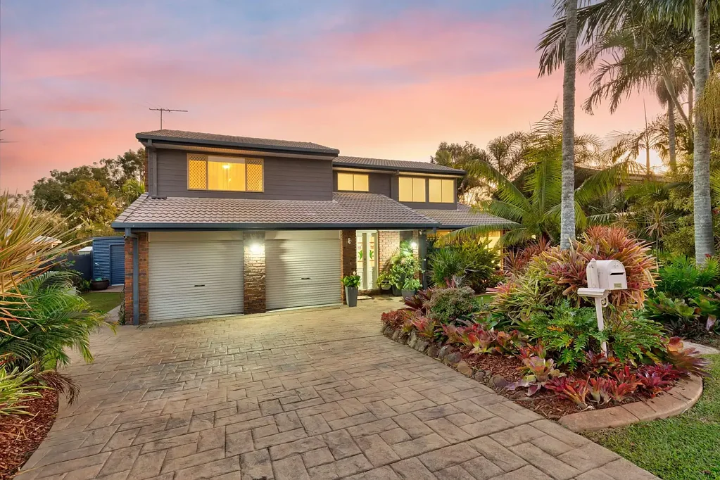 Algester 4 Bedroom Modern Family Entertainer with Vaulted Ceilings, Pool & Premium Finishes in a Prime Algester Pocket