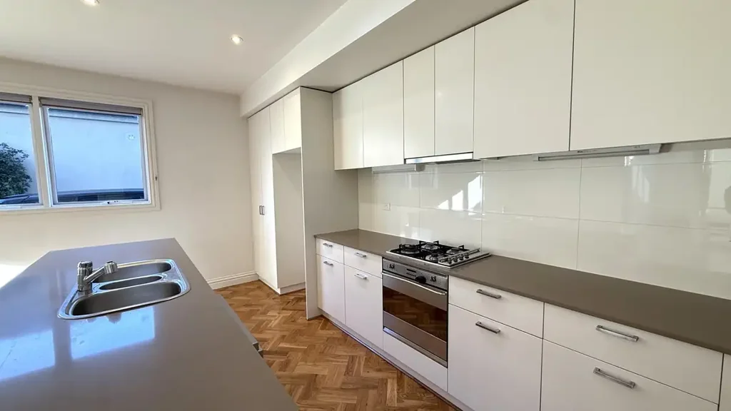 IMMACULATE FAMILY HOME WITH A STUDY DOWNSTAIRS!