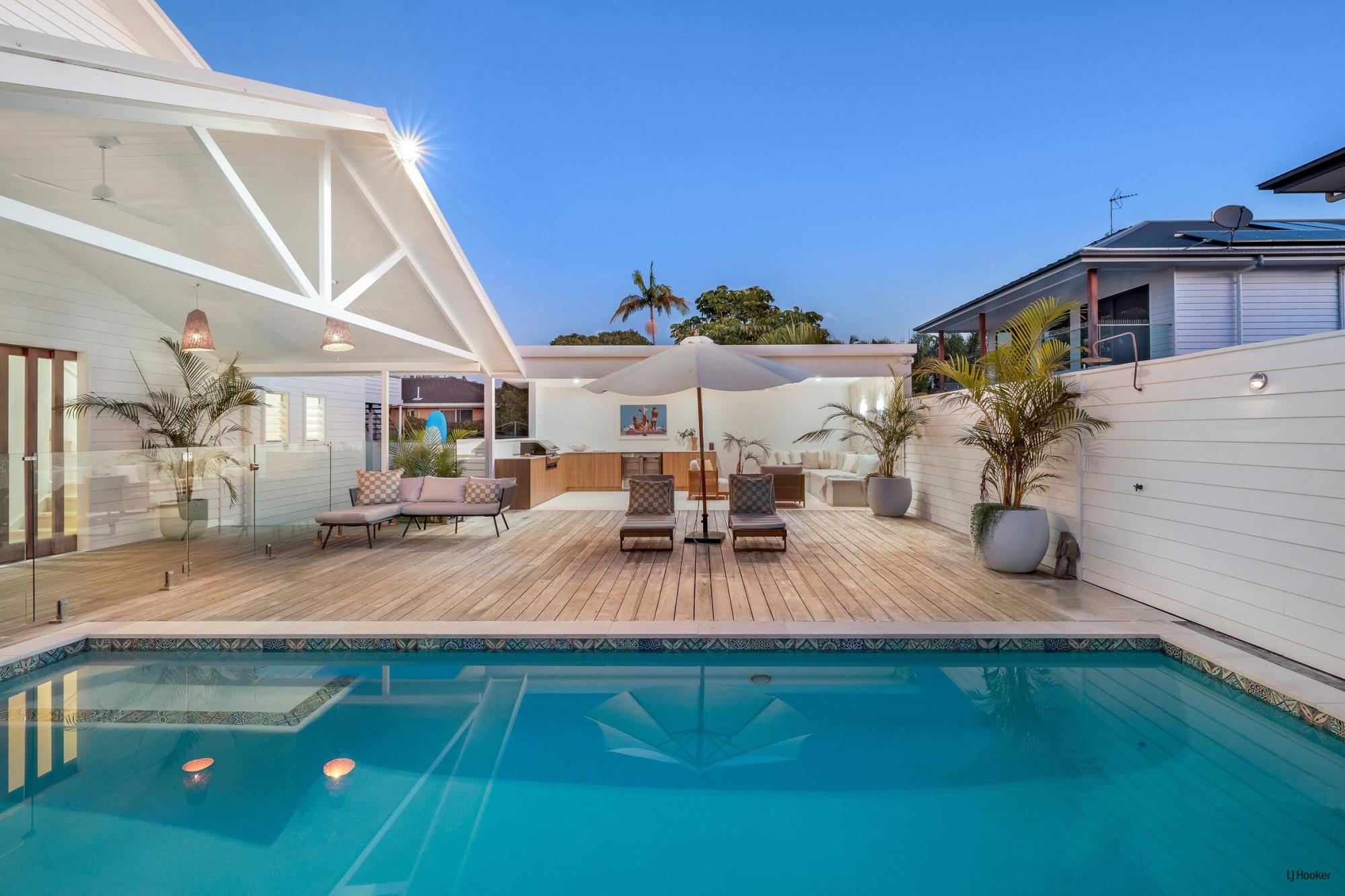 22 SYMONDS RD, BURLEIGH HEADS QLD 4220, 0 chambres, 0 salles de bain, House