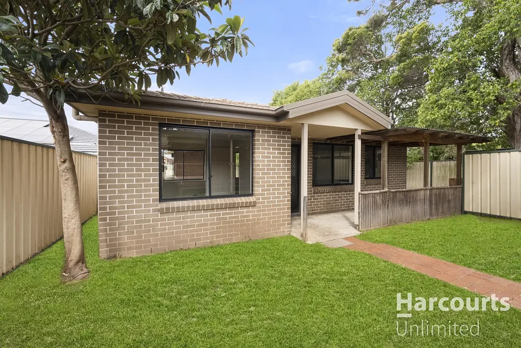 35-35a Nellie Stewart Drive, Doonside, NSW 2767