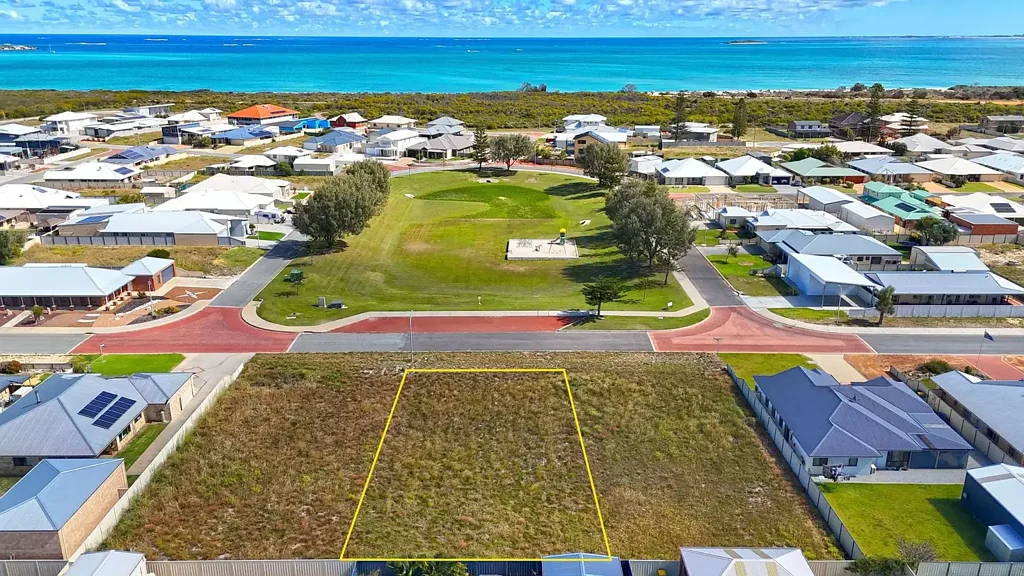 Jurien Bay Big Block. Great Location. Priced to Move.