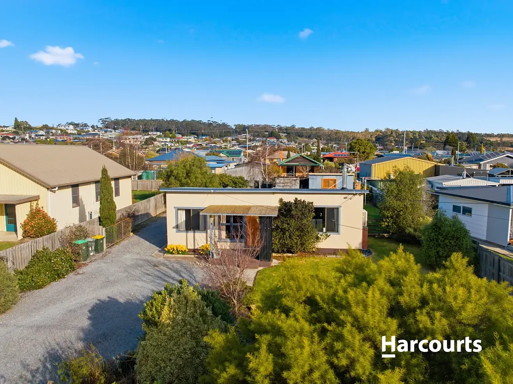 Beauty Point 2房  Country Charm Meets Riverside Living