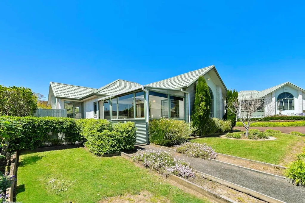 243a Hill Road, The Gardens, Manukau City, Auckland