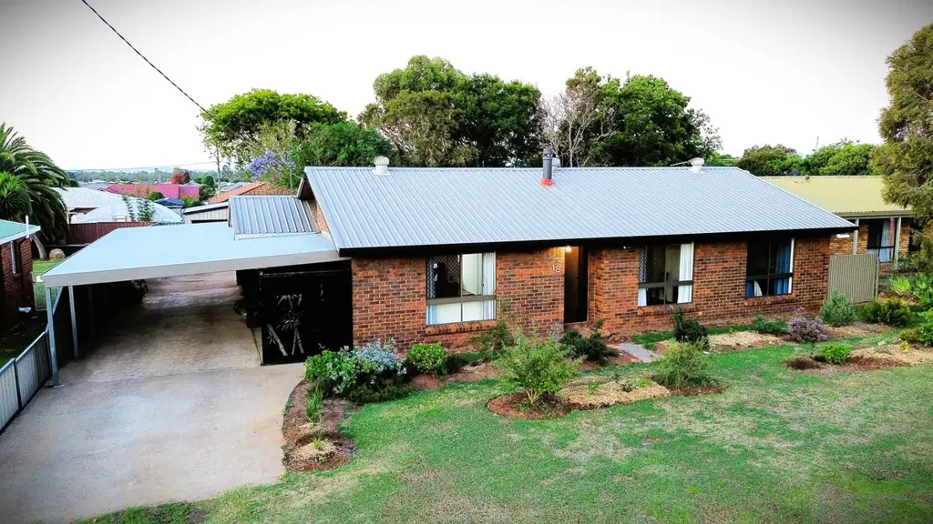 18 Hass Street, Oakey, QLD 4401