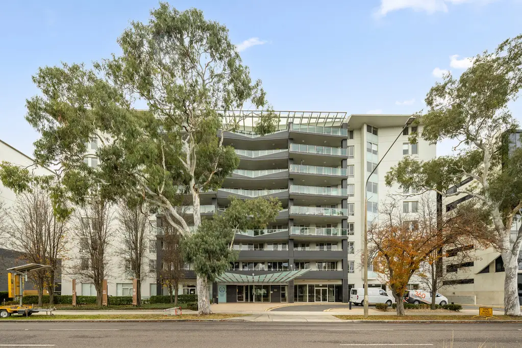 Braddon 2Moenga AN INVESTMENT WITH A SECURE, LONG-TERM TENANT ? DEFENCE HOUSING AUSTRALIA.
