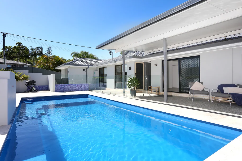 2 Murrumba Drive, Ashmore, QLD 4214