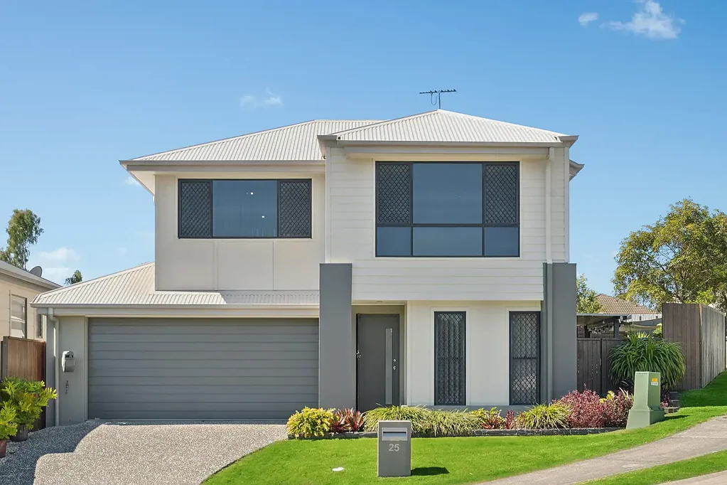 Springfield Lakes 4Kwarto Contemporary Comfort in a Prime Springfield Lakes Location