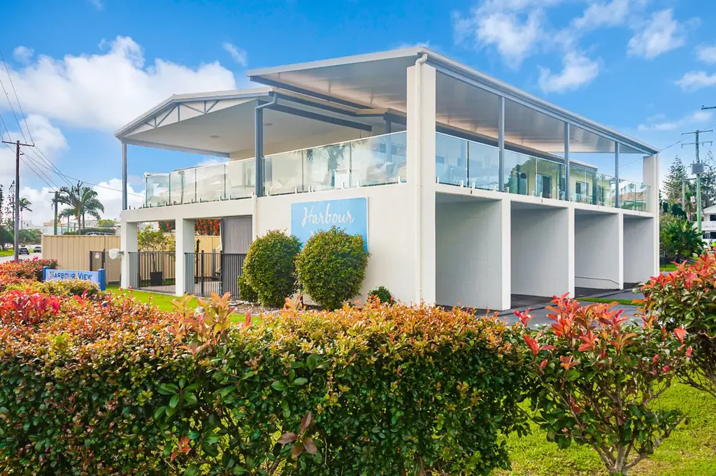 Freshly Renovated Waterfront Living in the Heart of Buddina