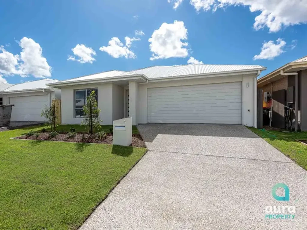 Spacious Family Home in Nirimba!