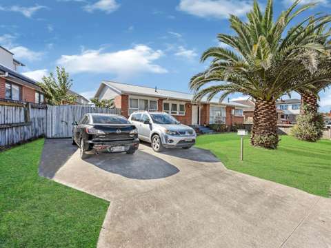 Papatoetoe 4房  FREE HOLD FREE STANDING HOME !