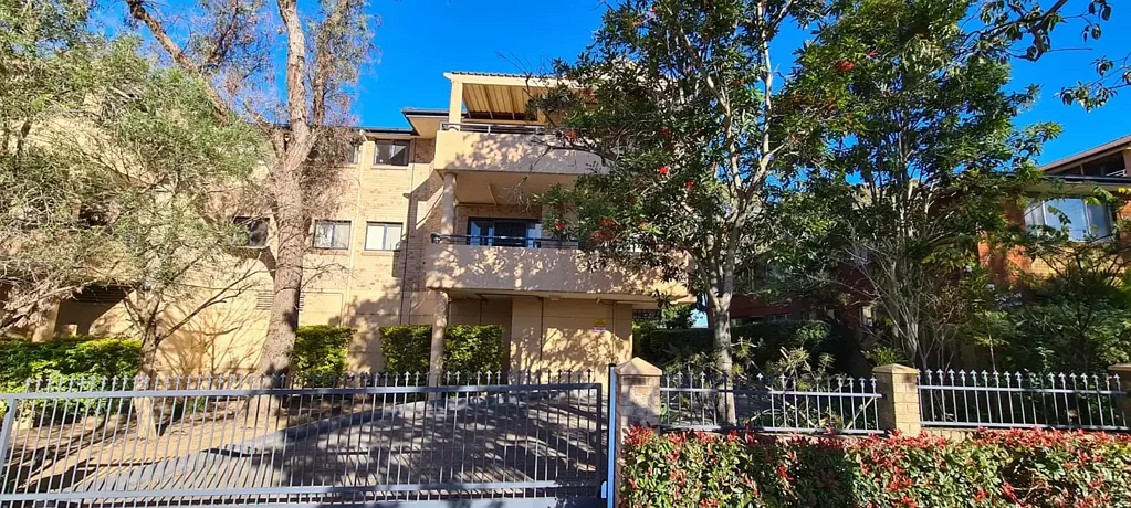 SPACIOUS & QUALITY MODERN LIVING!