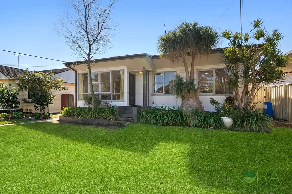 CHARMING 3 BEDROOM HOME WITH UPDATED BATHROOM