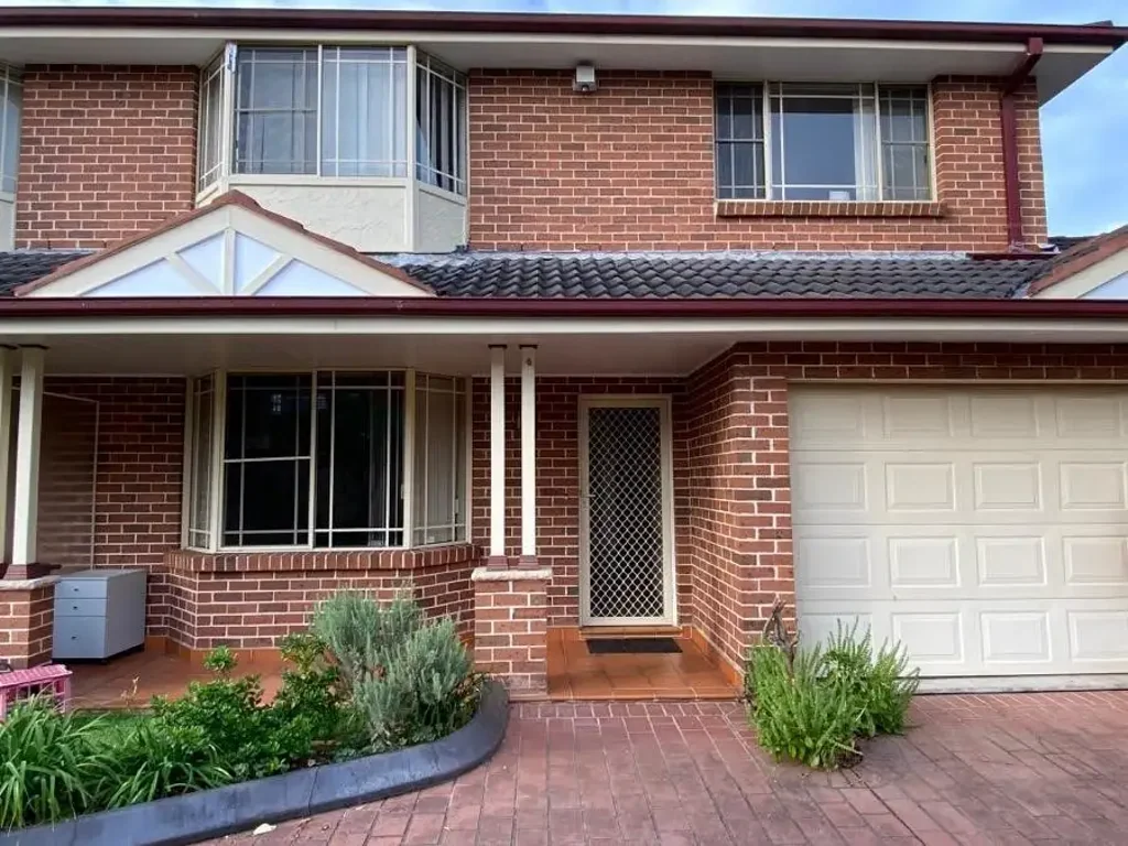 Spacious 3-Bedroom Townhouse in Prime Bankstown Location