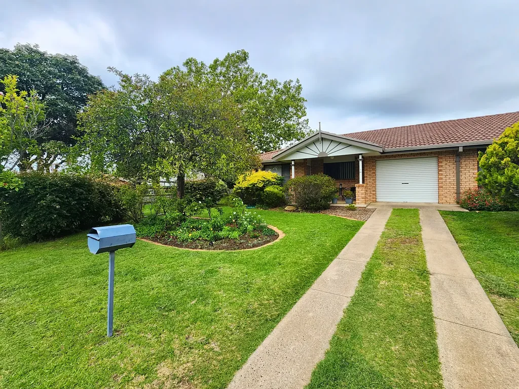 1/24 Healeys Lane, Glen Innes, NSW 2370
