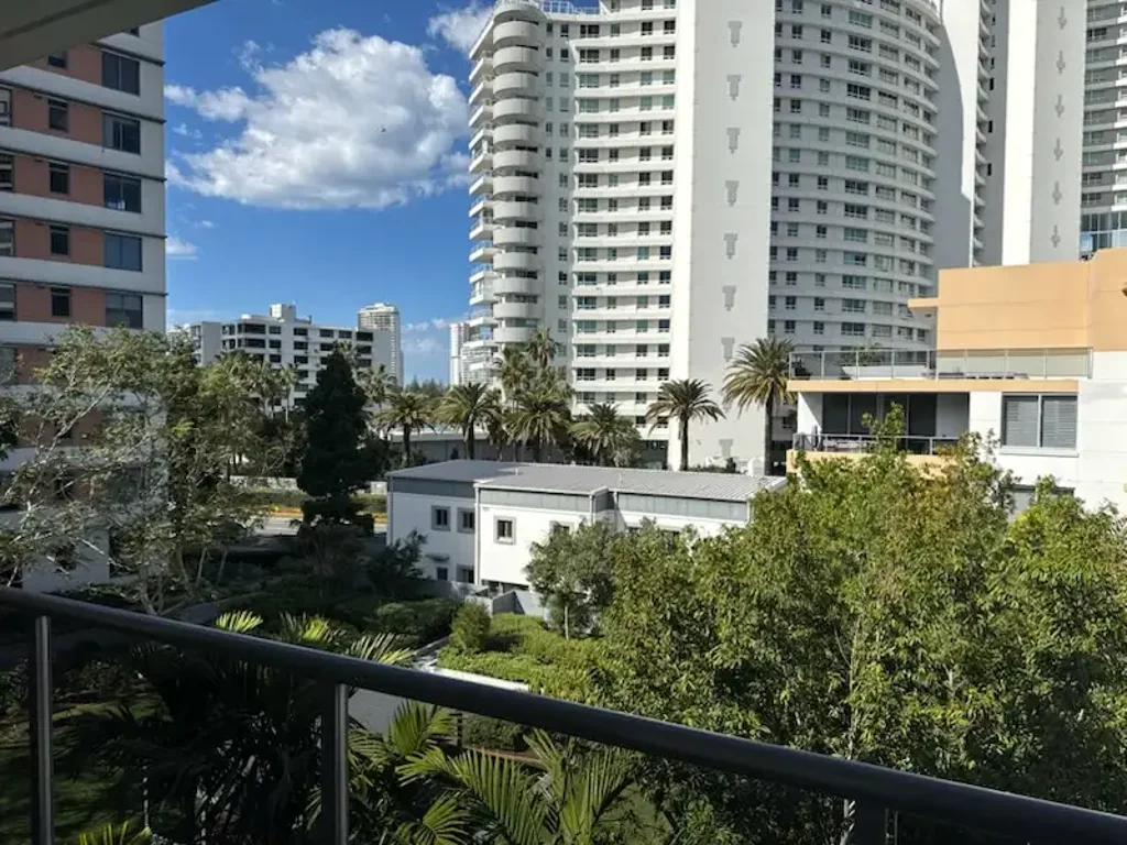 Spacious 2 Bedroom Unit in Heart of Southport - BUILDING G