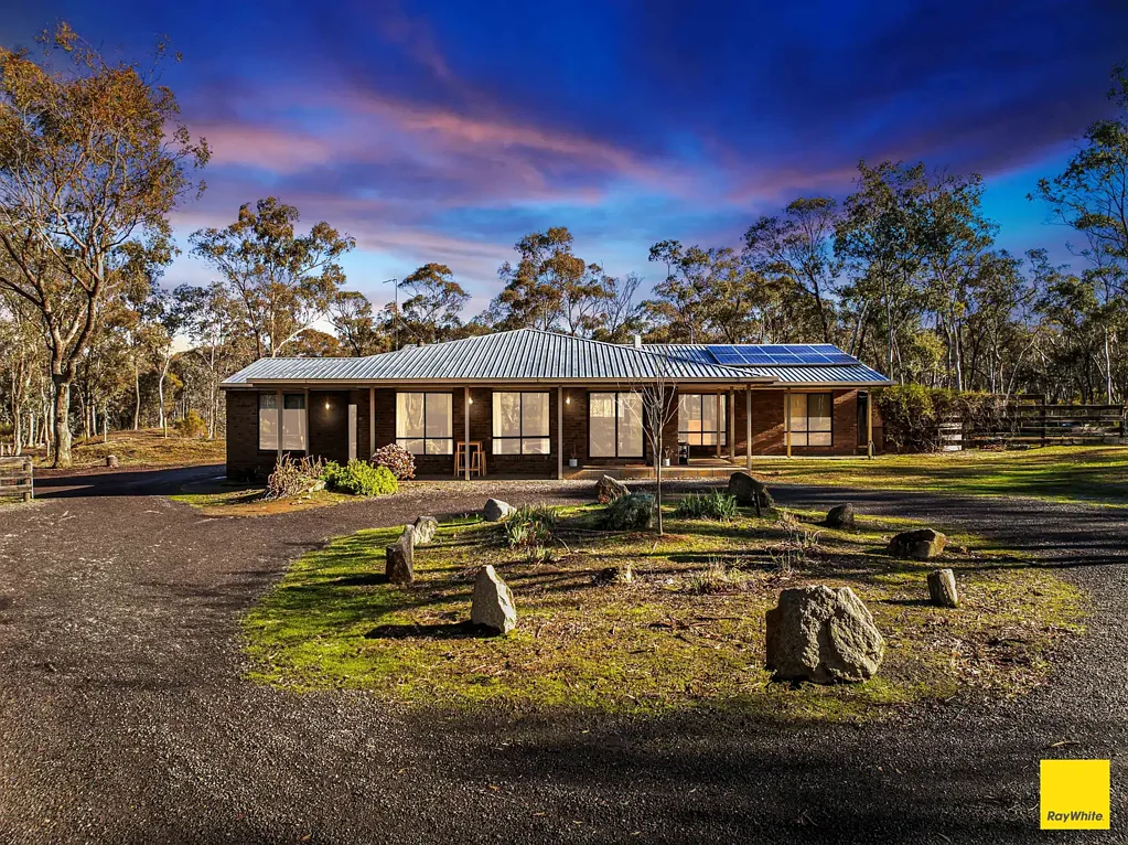 148 Binks Road, Strathfieldsaye, VIC 3551