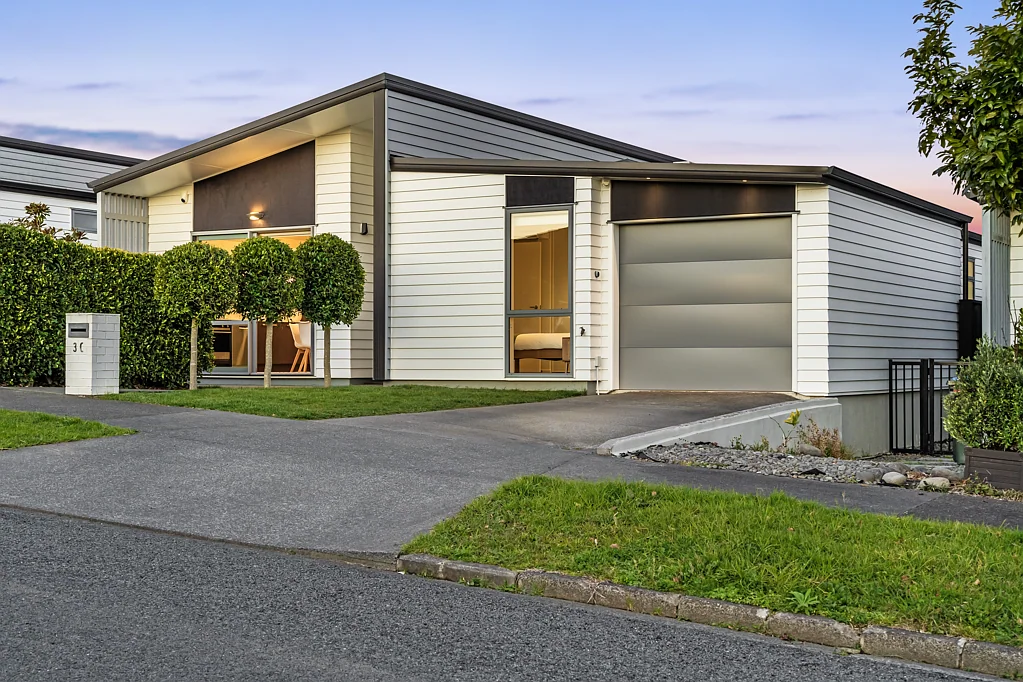 Glen Innes 3 Bedroom Architecturally Designed - Affordable Living