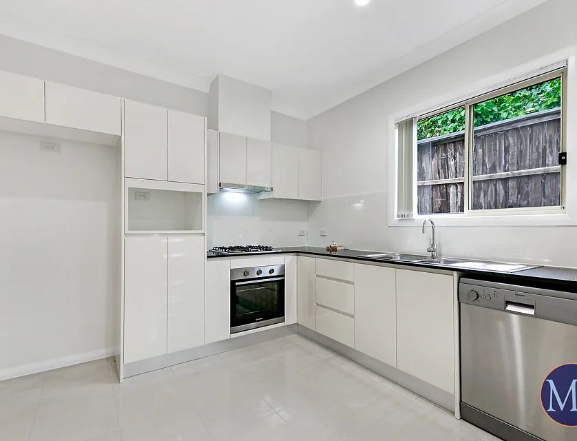 11b Greenaoks Avenue, Cherrybrook, The Hills, 2 rūma, 1 rūma horoi, House