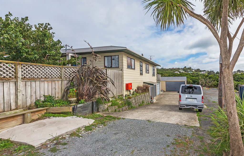 16 Puaha Street, Takapuwahia, Porirua, 4 ห้องนอน, 0 ห้องน้ำ