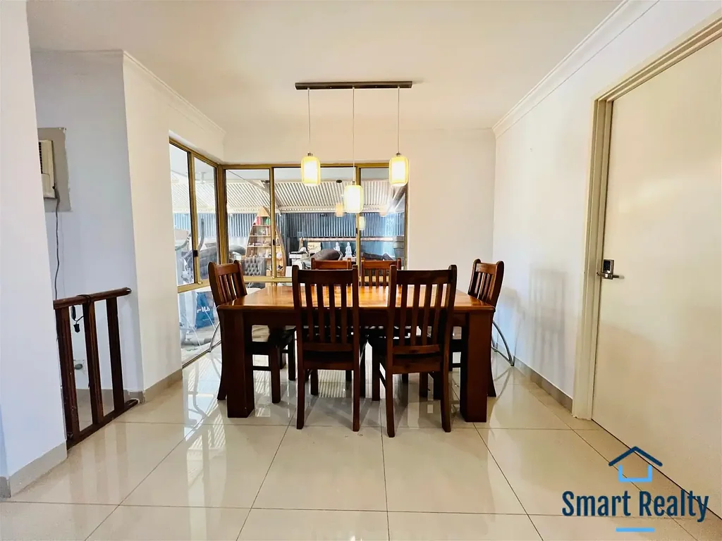 Master suite in stunning share home - private bathroom - all bills inclusive!