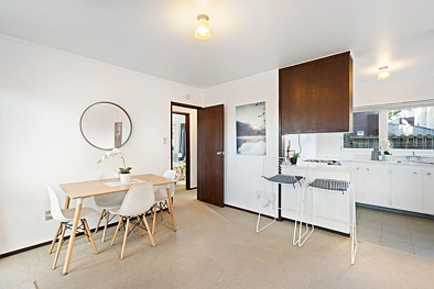 Tidy 2 Bedroom Unit - Border of Onehunga & One Tree Hill