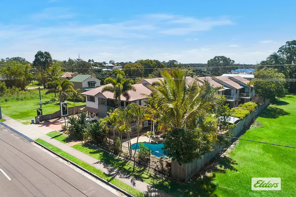 Tin Can Bay 2房  BEAUTIFUL BAYSIDE BARGAIN