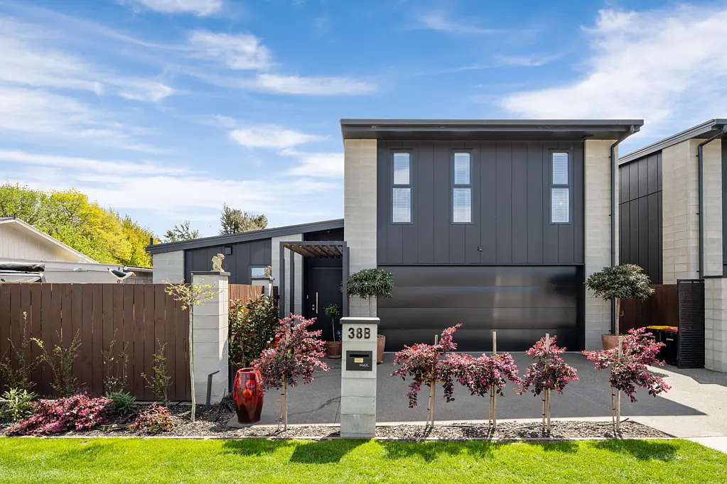 Blenheim Central 3chambre Inner-circle sophistication near the reserve
