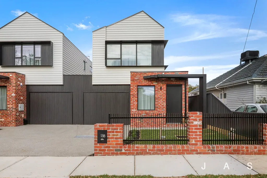 Modern Luxury in the Heart of Yarraville