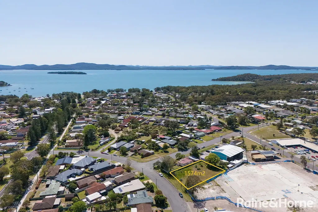 51-53 Beatty Boulevard, Tanilba Bay, NSW 2319