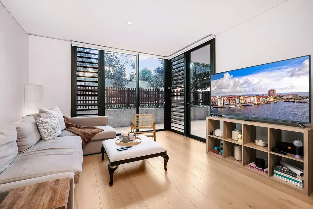 Glebe 1 Bedroom Stylish urban sanctuary in ultra-convenient location