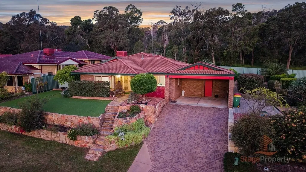 Kelmscott 4침실 Panoramic Hilltop Views • Priceless Sunset Vistas • 915 sqm Block with Subdivision Potential STCA