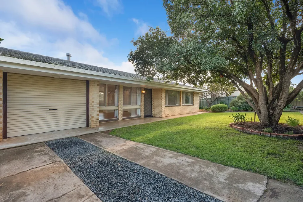 Clare 3房  Unmatched Space & Updated Comfort on Union Street!