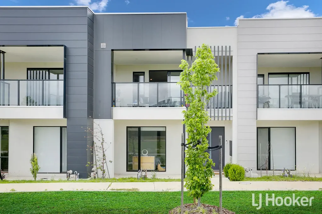 Strathtulloh 3ห้องนอน Modern 3BR/2BA Townhome Offering Comfort and Convenience