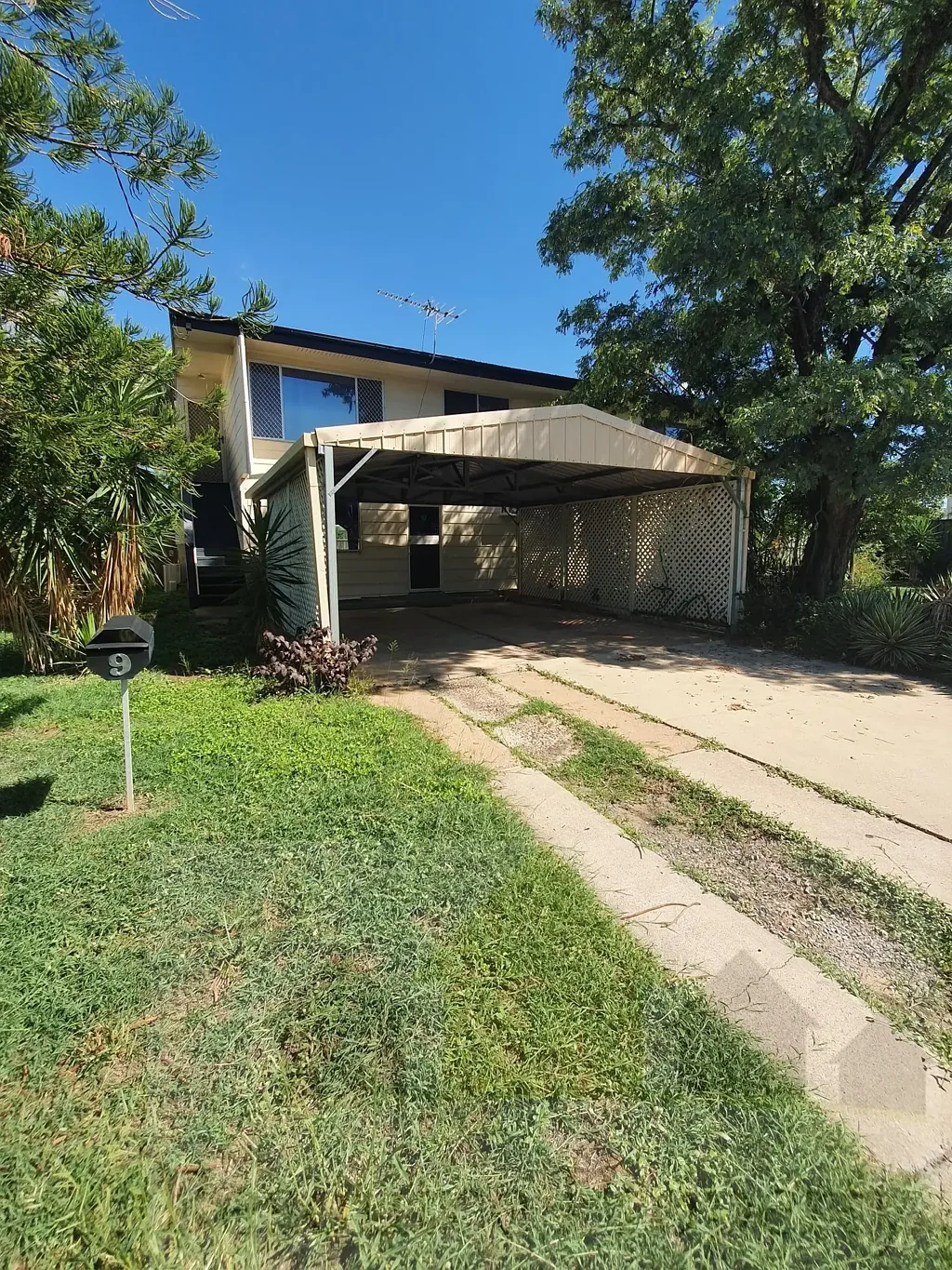 Blackwater 6房  Large Family Home with Shed