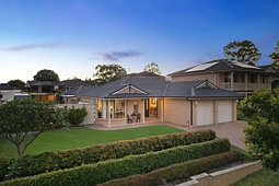 7 Mountain Ash Road, Hamlyn Terrace