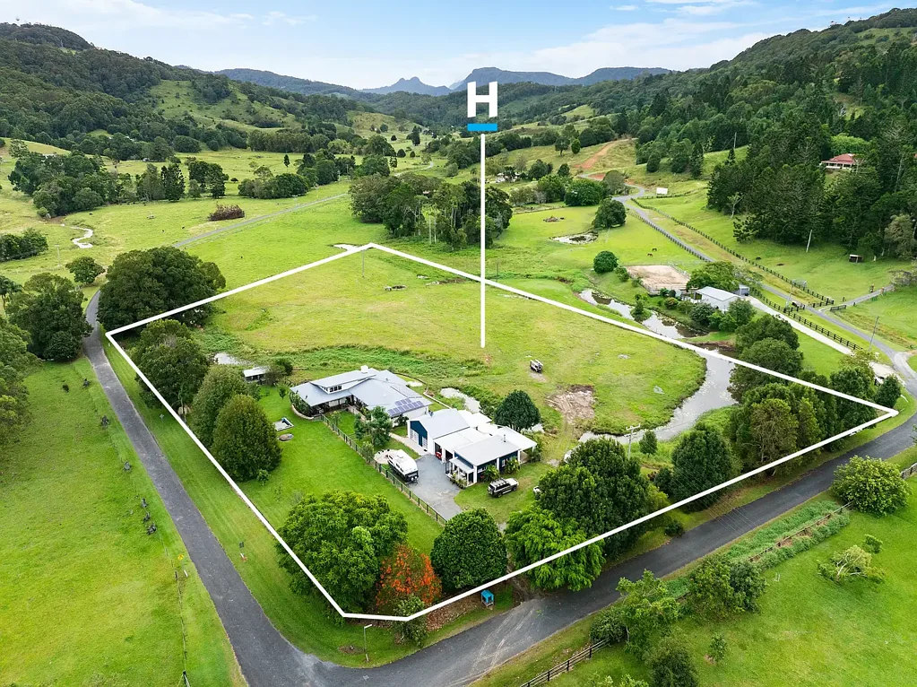 Piggabeen 5 Bedroom The Perfect Horse Property with Modern Farmhouse Charm
